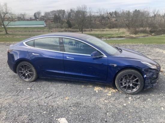 ** AS IS ** 2019 Tesla Model 3 **NO TITLE**