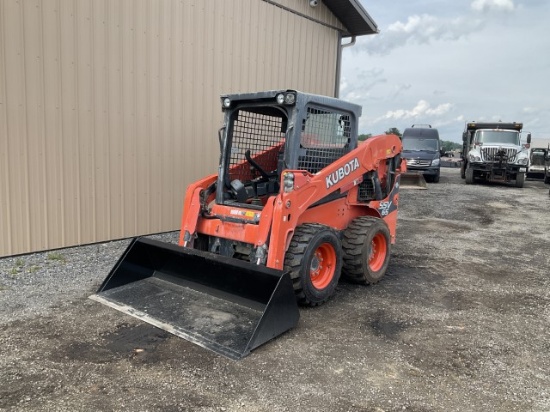Kubota SSV665 Skid Steer