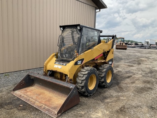 CAT 242B3 Skid Steer
