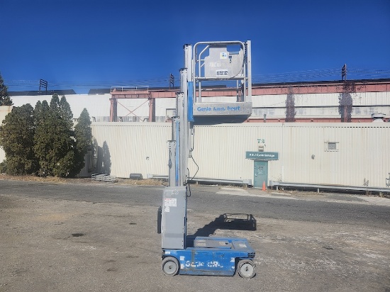 2015 Genie GR-20 20ft Scissor Lift
