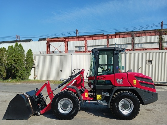 New Unused Yanmar V80 Wheel Loader Forks & Bucket