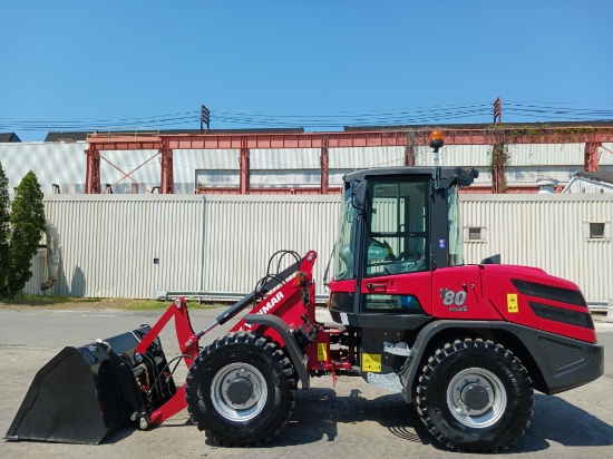 New Unused Yanmar V80 Wheel Loader Forks & Bucket