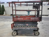 Skyjack SJIII-3219 19ft Scissor Lift