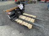 New Pallet Fork Hydraulic Adjustable Att (W62E)