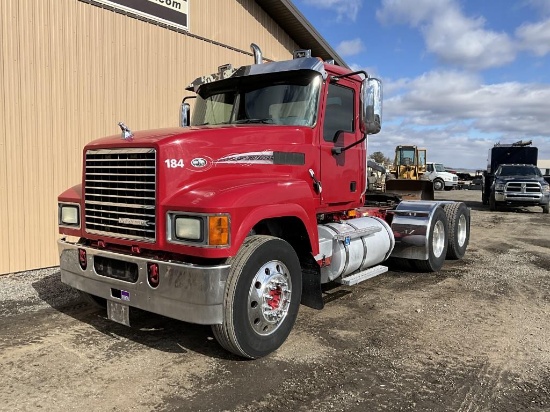 2010 Mack CXU 613 Day Cab Tractor Truck
