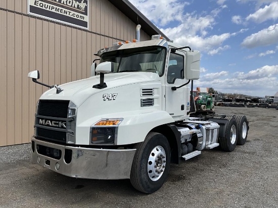 2020 Mack Anthem AN64T Day Cab Tractor Truck