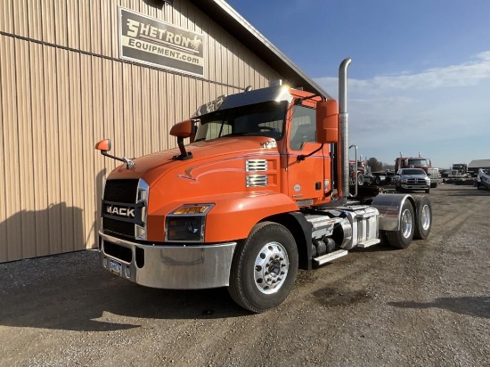 2020 Mack Anthem AN64T Day Cab Tractor Truck