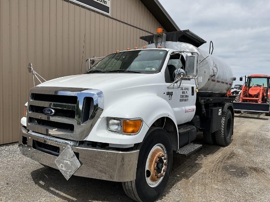 2008 F750 Asphalt Tanker Truck