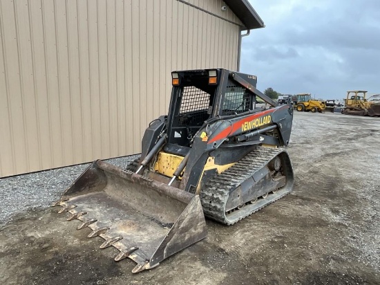 2005 New Holland LT185B Compact Track Loader