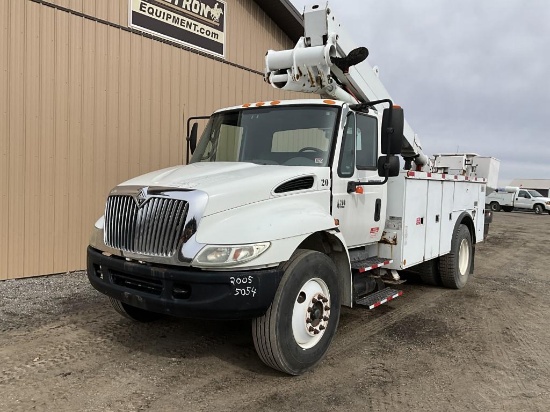 2005 International Durastar 4200 Bucket Truck