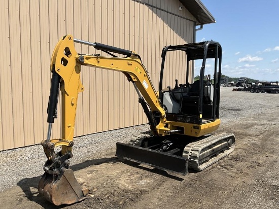 2013 Caterpillar 302.7D Mini Excavator