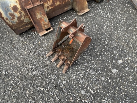 Used 14" MINI Excavator Tooth Bucket