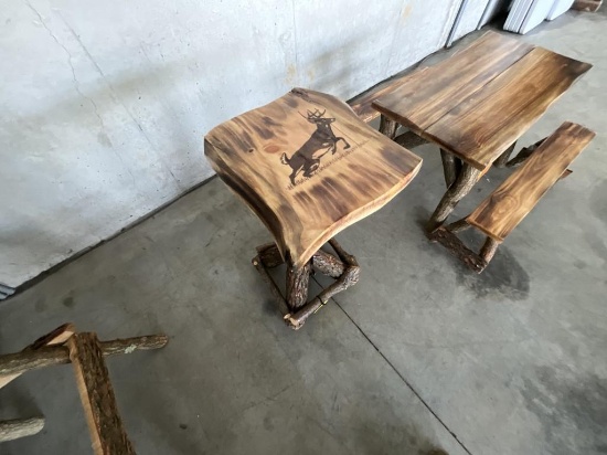 Hand Made Stand W / Deer Picture