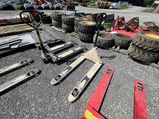 Crown Pallet Jack