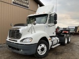 2006 Freightliner Columbia 120 Day Cab Tractor T