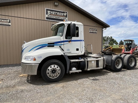 2013 Mack Pinnacle CXU613 Day Cab Tractor Truck