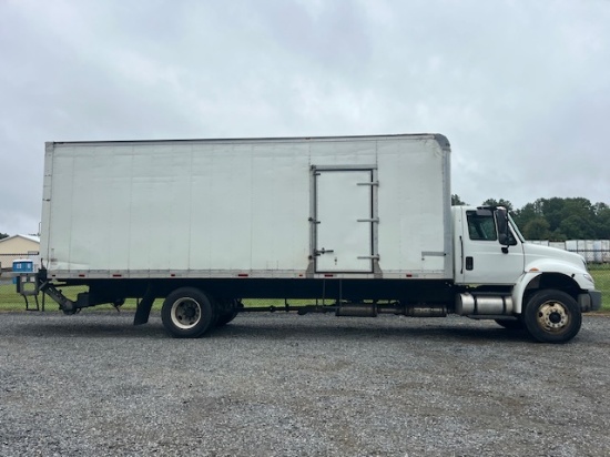 2015 International 4300 SBA Box Truck