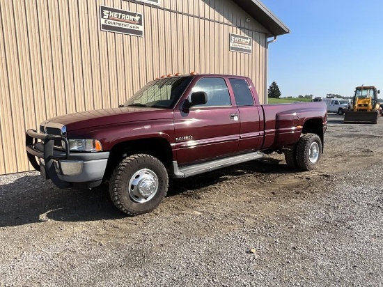 2000 Dodge Ram 3500 Pickup Truck