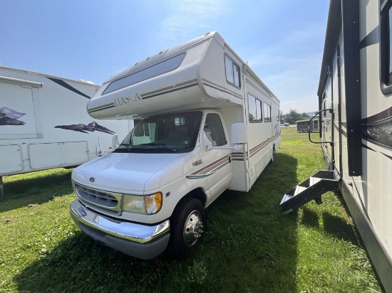 2002 Winnebago Ford E450 Super Duty Triton V10 RV