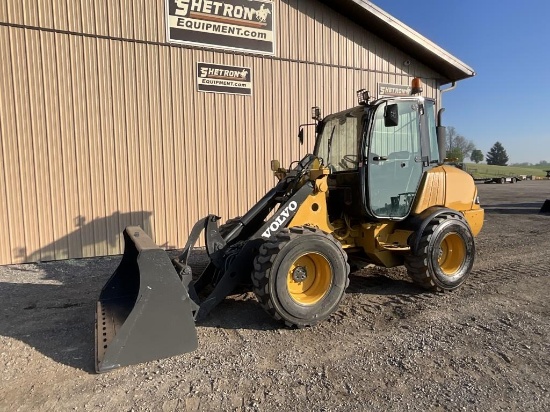 2006 Volvo L20B Wheel Loader