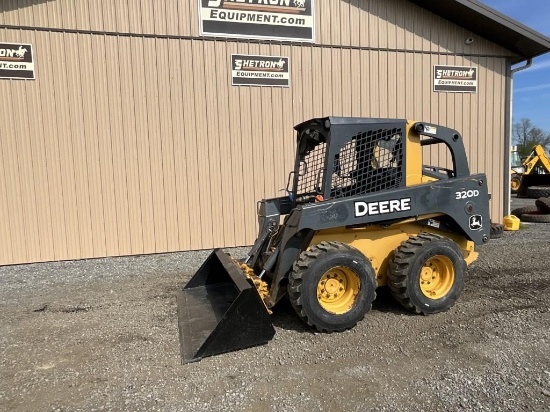2011 Deere 320D Skid Steer