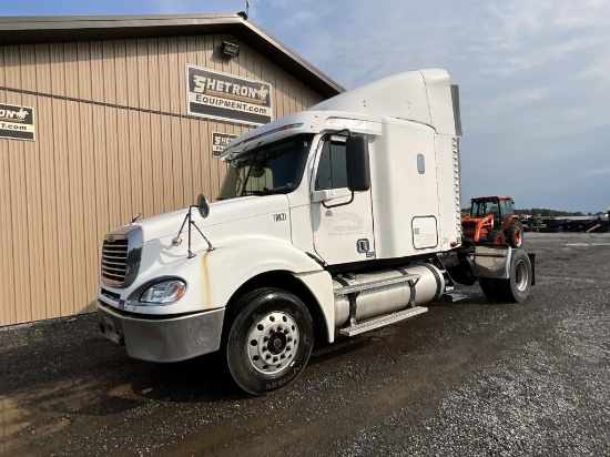 2007 Freightliner Sleeper Cab