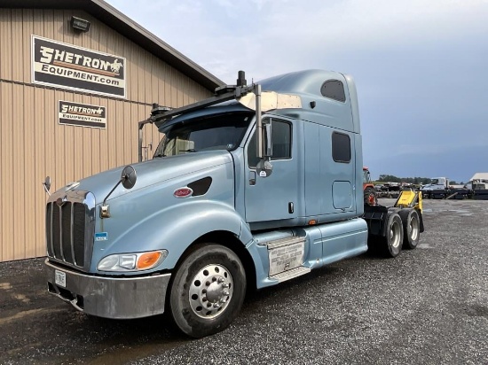2006 Peterbilt 387 Sleeper Cab