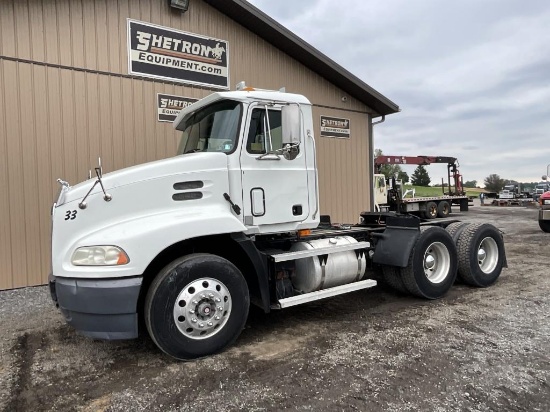 2004 Mack Day Vision CX613 Cab Tractor Truck