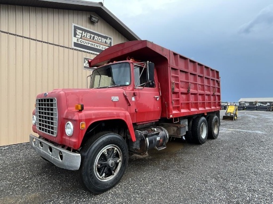 1985 Ford 9000 Single Cab Truck