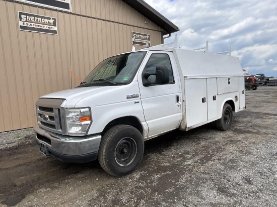 2015 Ford E350 Super Duty Van
