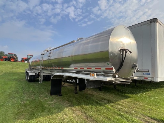 1982 Walker TBTC Tanker Trailer