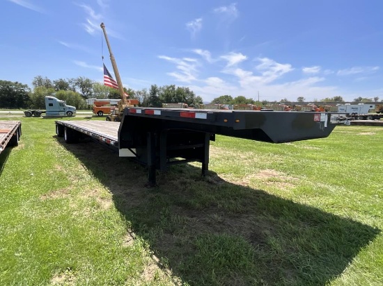 2017 Transcraft Step Deck Trailer