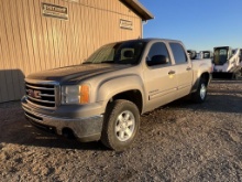 2012 GMC Sierra SLE Pick Up Truck