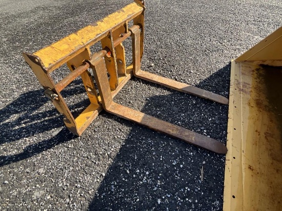 4" x 44" Pallet Forks