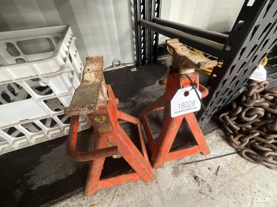 (2) Jack Stands
