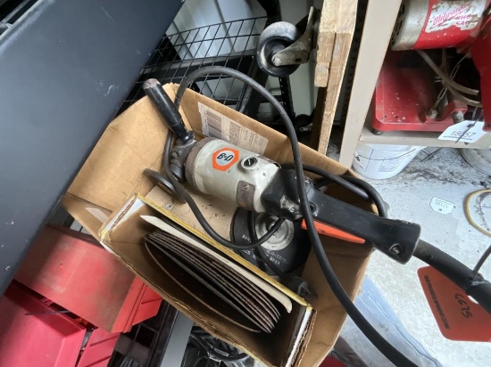 Black & Decker Corded Sander/Cutting Wheel