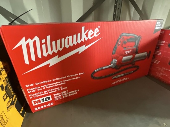 Milwaukee Cordless 2spd. Grease Gun