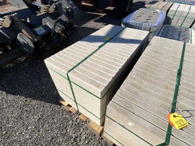 Hanover Prest Paver 23 1/2" x 23 1/2" x 2"
