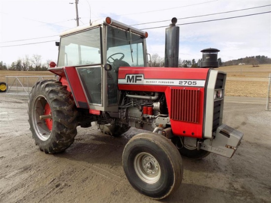 Massey Ferguson 2705