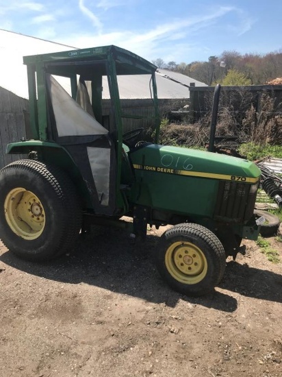 1990 John Deere 870