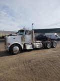 2004 Peterbilt 379 Road Tractor