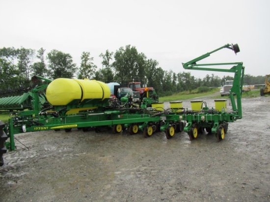 2016 John Deere 1775NT Corn Planter