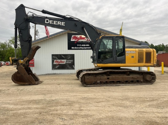 John Deere 200D LC Excavator