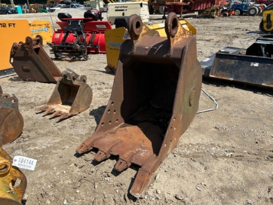 30" Excavator Bucket