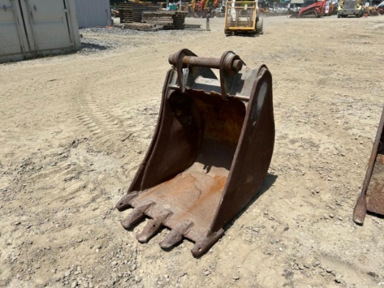 24” Excavator Bucket