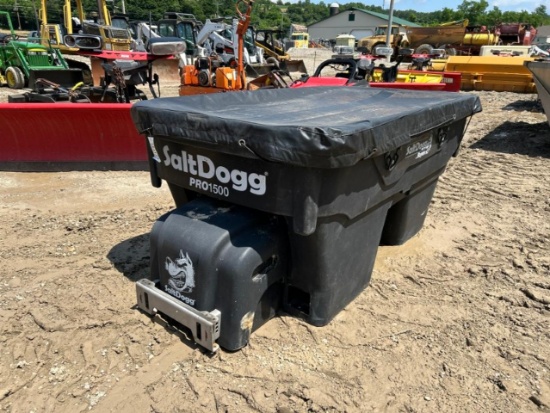 SaltDogg 1500 Spreader Box