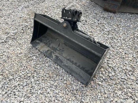 32" Excavator Tilting Bucket