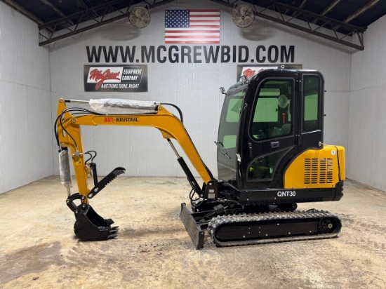 AGROTK QNT30 Mini Excavator
