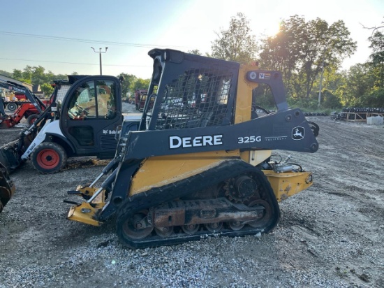 2019 John Deere 325G Skid Steer Loader