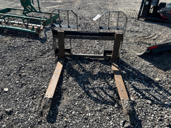 Bobcat 42” Skid Steer Pallet Forks